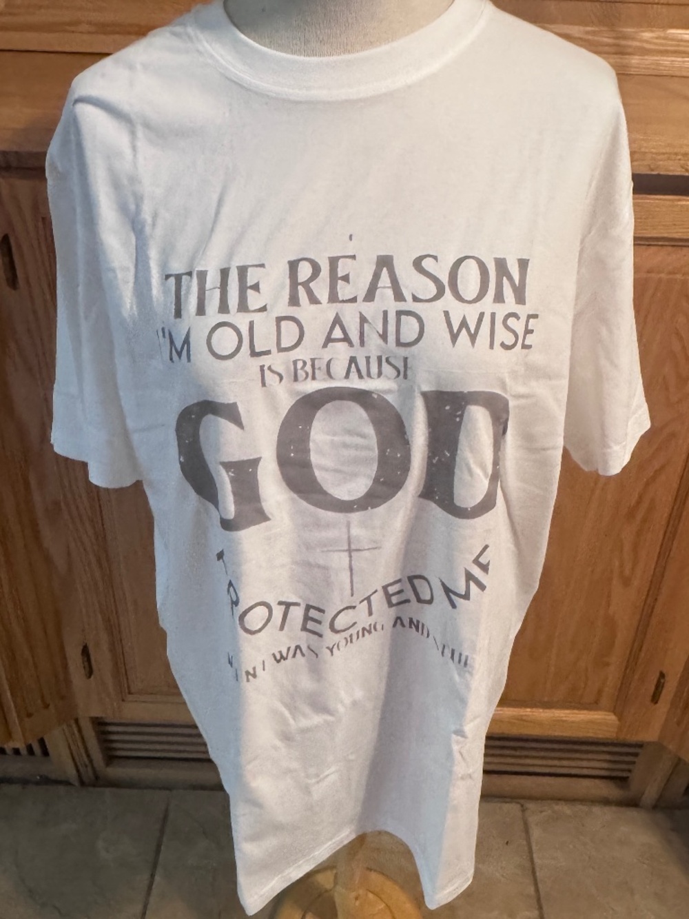Men's Crew Neck White Tee XL T-Shirt "The Reason I'm Old & Wise.." Classic